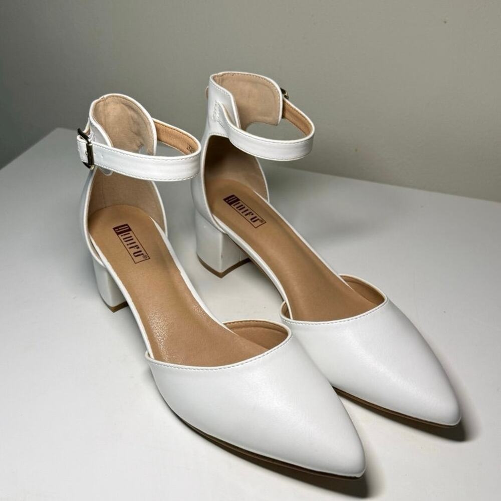 IDIFU IN2 Pedazo White Pointed Toe Ankle Strap Block Heels Size 9.5